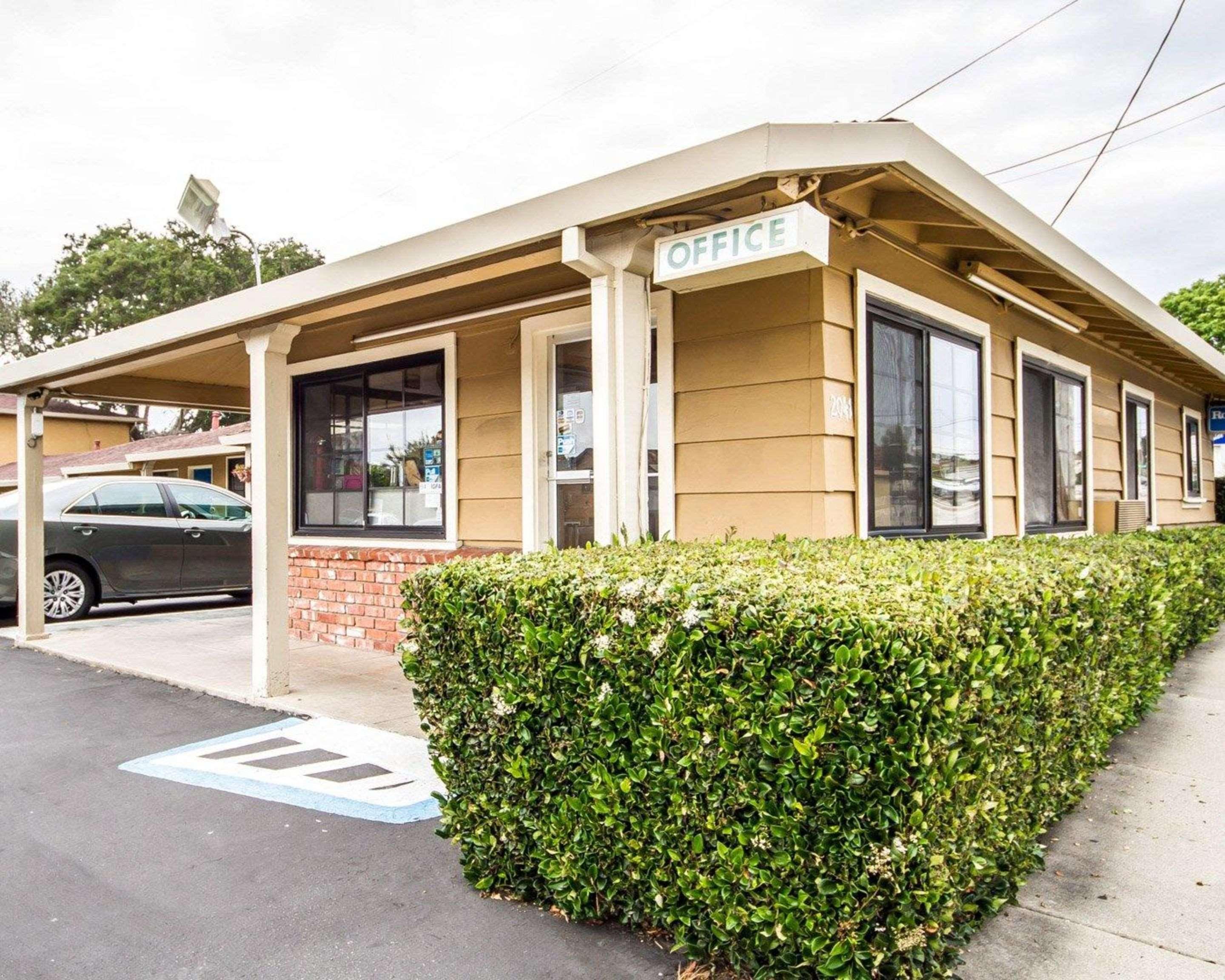 Rodeway Inn Monterey Near Fairgrounds Exterior foto